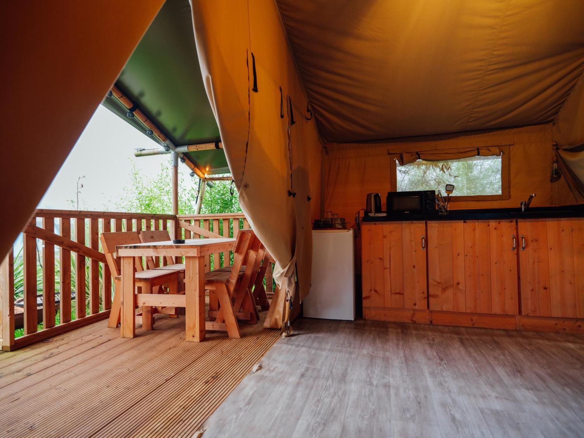 Sunset Retreats Safari Tent Ombersley Luaran gambar