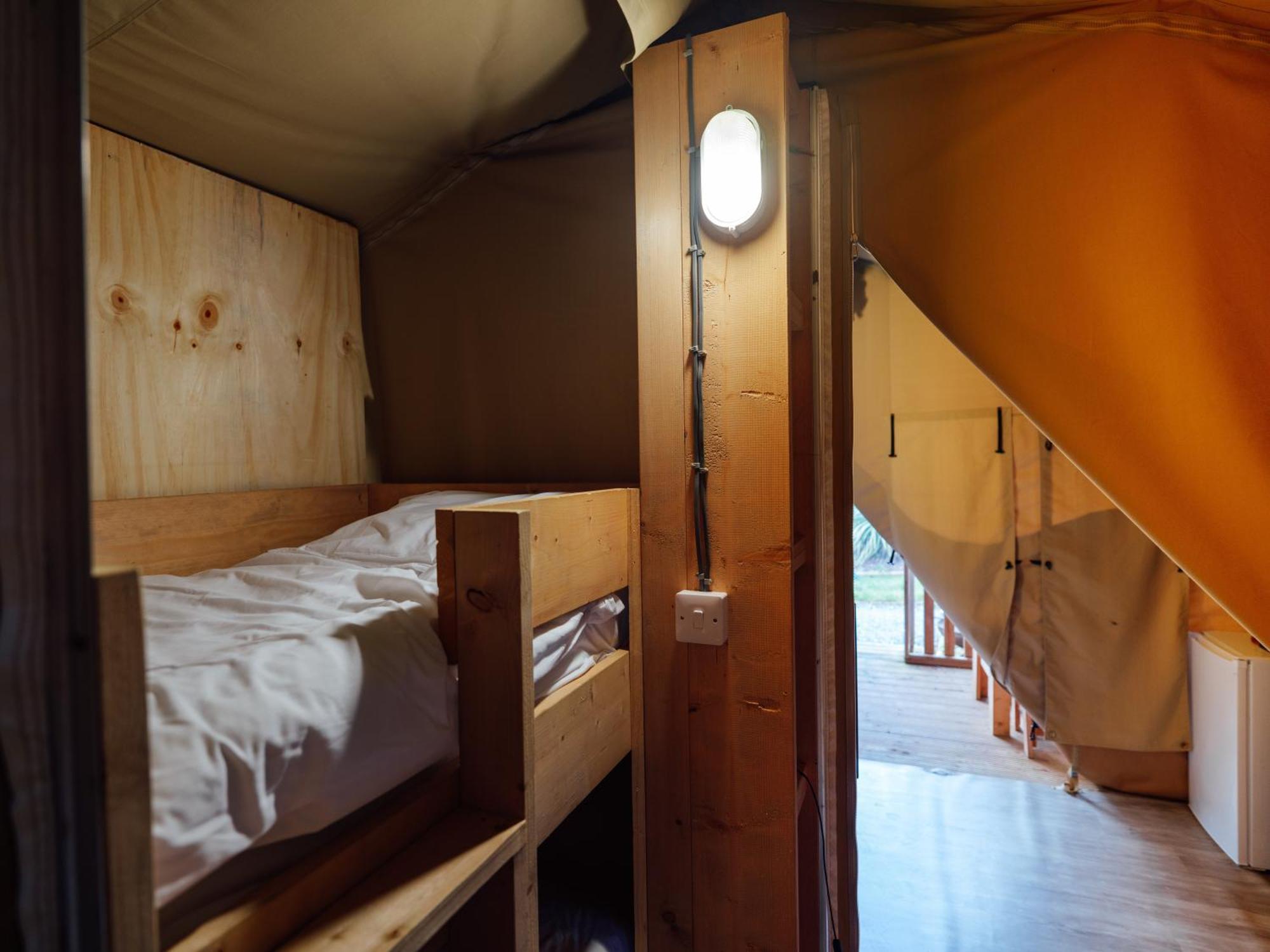 Sunset Retreats Safari Tent Ombersley Luaran gambar