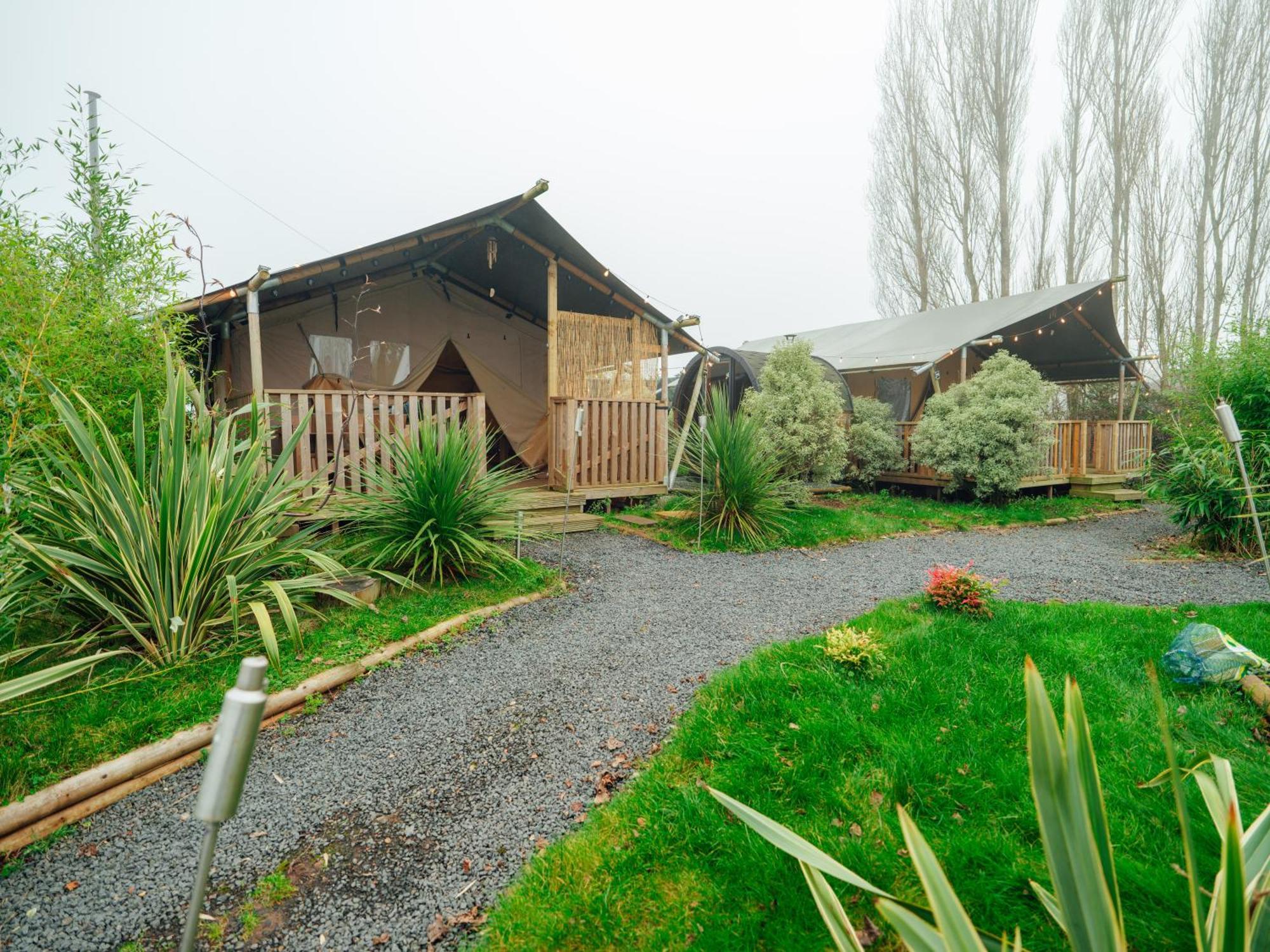 Sunset Retreats Safari Tent Ombersley Luaran gambar